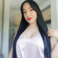 valeria-rossee's Offline Chat Room