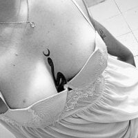 Babysexi's Offline Chat Room