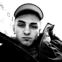 marian96paula's Offline Chat Room