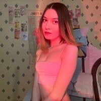 TheRealAlice webcam model