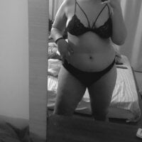 HedoneeLive Webcam