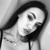 ElsaCamety's Offline Chat Room