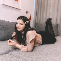 KiraCelly Adlı Modelin Çevrimdışı Sohbet Odası