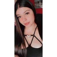 sophia_denson's Offline Chat Room