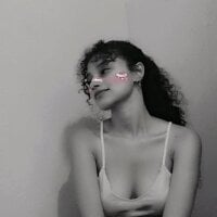 priya0124 webcam model