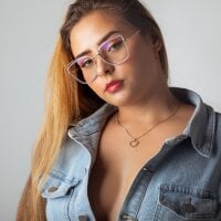 MikaelaStone webcam