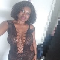 laelanacherry's Offline Chat Room