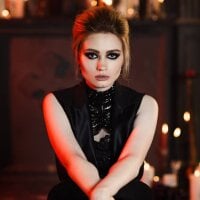 Alisa_wanderland's Offline Chat Room