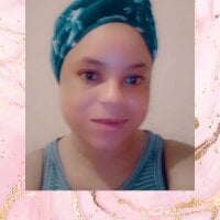 Holybootyy4u's Offline Chat Room