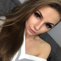 LarissaSweet25's Offline Chat Room