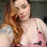 Elegant-Amelia webcam