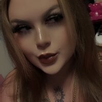 CamGirl4202 model avatar