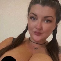 LacyLouxxx's Avatar Pic