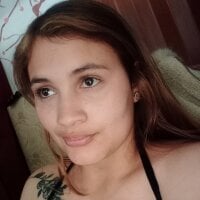 Mia_davis01