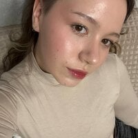 Laura_Bennett webcam model