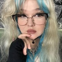 _CandyM1lky_ webcam model