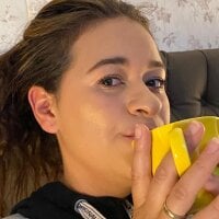 maleja_02's Offline Chat Room