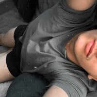 sydroy_white webcam