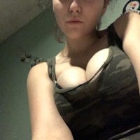 boobookittybang's Offline Chat Room