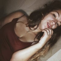 Poppy_Shine's Offline Chat Room