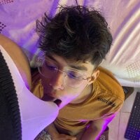 COUPLEHOTTDF webcam model