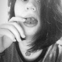 SofiaHoneymoon's Offline Chat Room