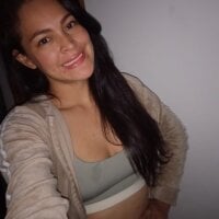 Sara_Perez10's Webcam Show