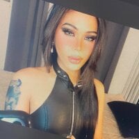 Miss-Yenn model avatar