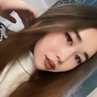 غرفة دردشة Mika_lightmoon دون اتصال