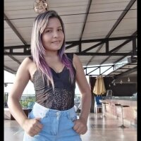 ZoeyMillerx offline chatrum