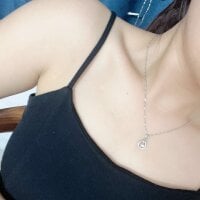 yibo-pearl from Stripchat