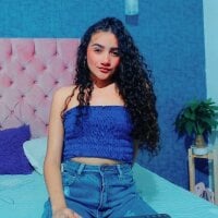 marina_18X's Offline Chat Room