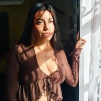 Laia_white 아바타 사진