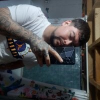jhonsondicks21 webcam