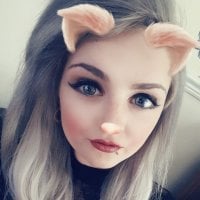 MissBumble Adlı Modelin Çevrimdışı Sohbet Odası