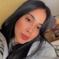 Gigi-bom webcam model