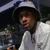 babyboy_tee webcam