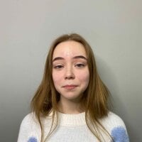 JenieErich Adlı Modelin Çevrimdışı Sohbet Odası