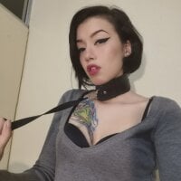 sally_garden's Offline Chat Room