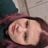 WildeSissi's Offline Chat Room