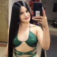 AmiraIsabelle's Offline Chat Room