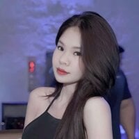 emlysss 头像图片