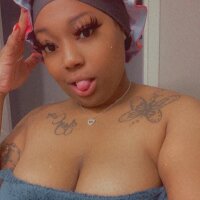 Fantasyfruitt's Offline Chat Room