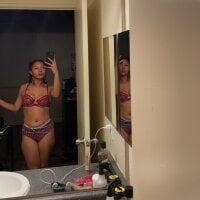 AfrikaanGoddess' Offline Chat Room