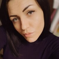Eva_Foxxy's Offline Chat Room