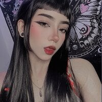 Lady_petite webcam model