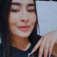 emiilyy_01's Avatar Pic