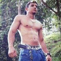 Mr_Pachanga_Hot's Offline Chat Room