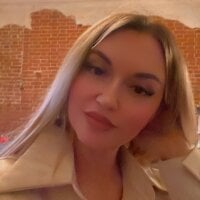 Helen_Elisa's Offline Chat Room