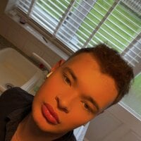 CamBoiBrad: офлайн-чат